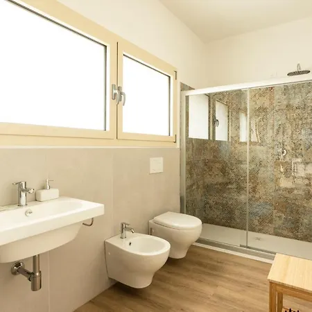 Apartman Borgoroma - Business & *